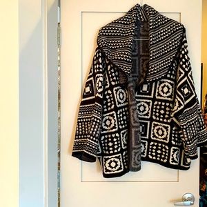 Black/white Maeve sweater for fall and winter lovers